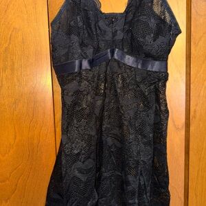 Elegant Black Lace Babydoll Chemise